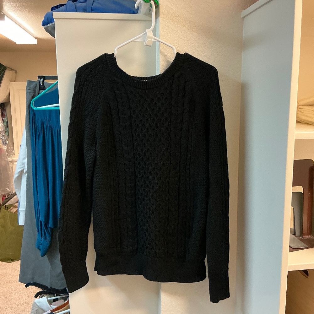 Black GAP Cable Knit sweater. Size M